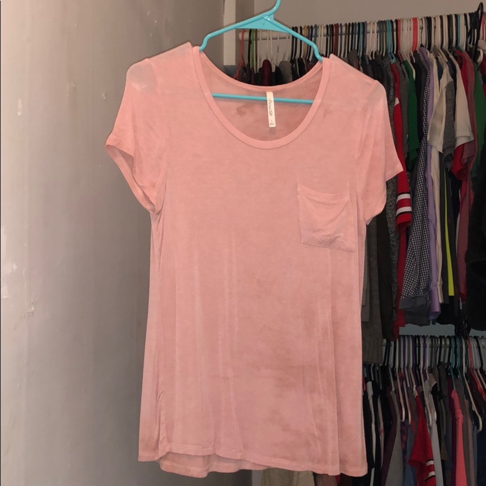 Light pink, T-Shirt.